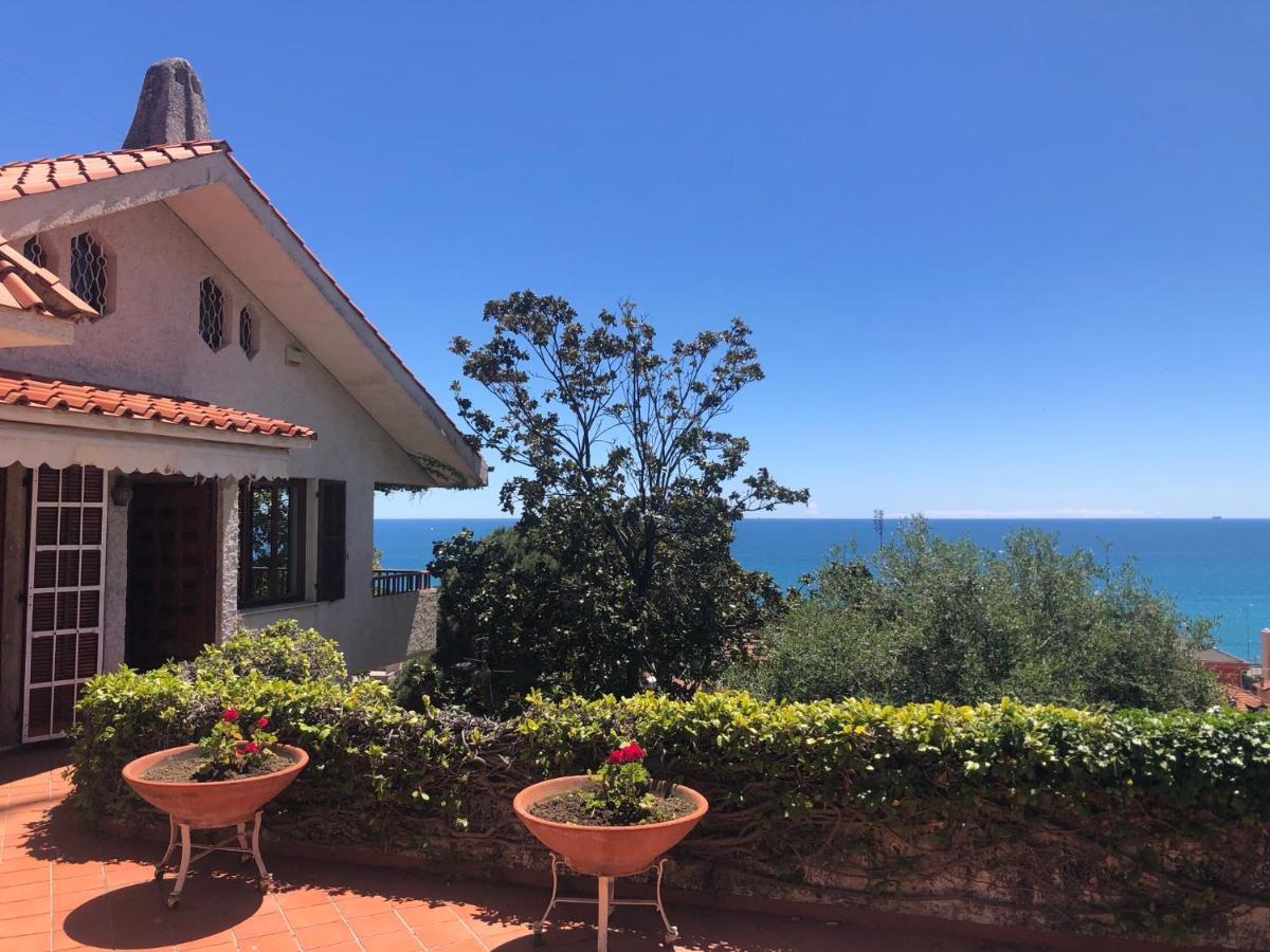 Mad Di Mare Di Arte Dormire Celle Ligure Eksteriør bilde